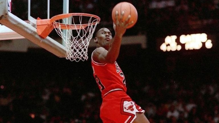 Doc Rivers: 'Si quieren cambiar el logo de la NBA, debería ser Michael Jordan no Kobe'