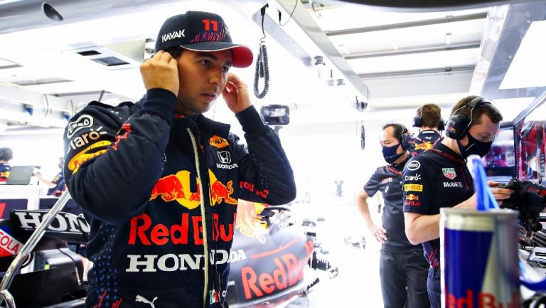 Video: Checo Pérez mostró sesión de entrenamiento con Red Bull