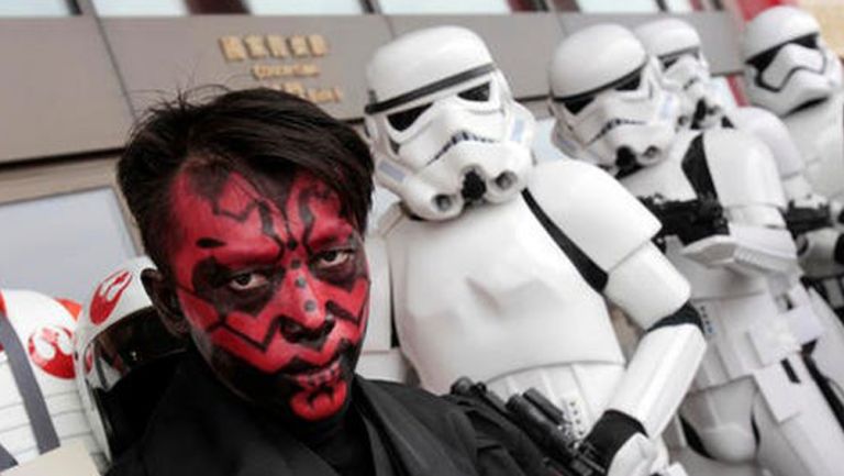 Seguidores de la zaga festejan el Star Wars Day