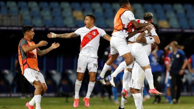 Perú eliminó a Paraguay