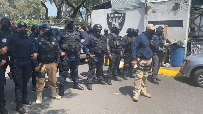 Raiders de Arboledas se enfrentaron a golpes con policías de Atizapán