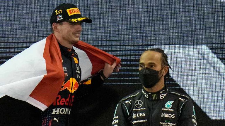 Max Verstappen celebrando campeonato de la Fórmula 1