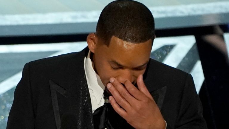Will Smith pidió perdón a Chris Rock en redes sociales tras golpe en los Oscar