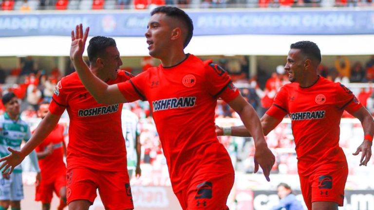 Leo Fernández tras anotar gol a favor de Toluca