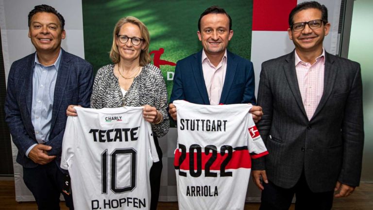 La CEO de la Liga Alemana, Donata Hopfen y Mikel Arriola