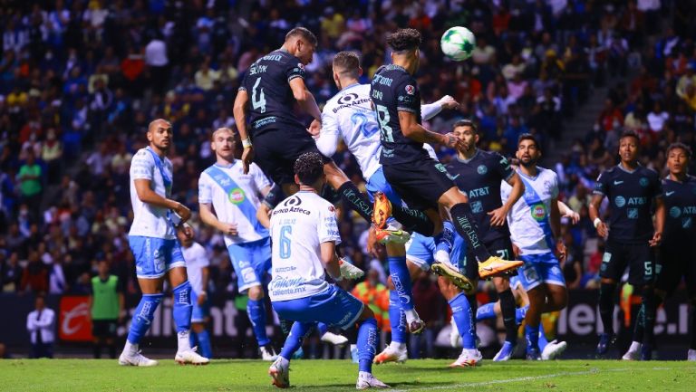 Puebla frente al América en la Ida de los Cuartos de Final del CL22