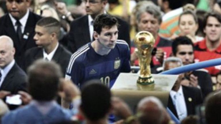 Video: Lionel Messi 'canta' como Luis Miguel a la Copa del Mundo