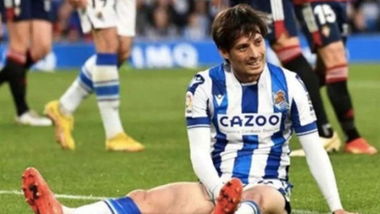 El español analiza dejar el futbol luego de repetidas lesiones en la misma rodilla