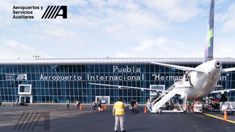 Aeropuerto de Puebla suspende operaciones por la ceniza del 'Popo'