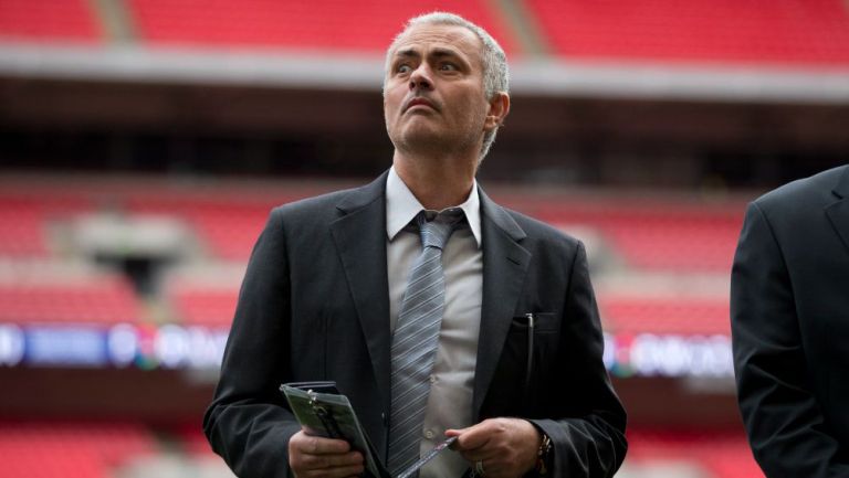 Mourinho busca volver a dirigir la siguiente temporada